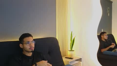 Jay online show from October 13, 2025, 4:34 am