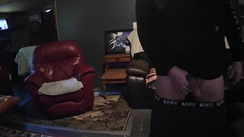 Grand Zaddy or Jay its casual online show from November 14, 2025, 7:01 pm