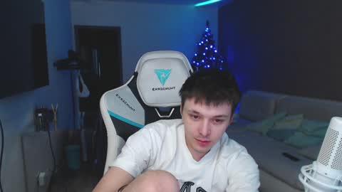 Snapshot of jayce_icestone chatting on January 10, 2025, 10:39 am Jayce online show from January 10, 2025, 10:39 am