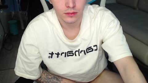 Snapshot of jayce_icestone chatting on January 16, 2025, 1:16 am Jayce online show from January 16, 2025, 1:16 am