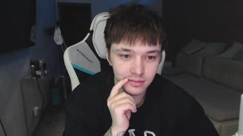 Snapshot of jayce_icestone chatting on February 8, 2025, 5:18 am Jayce online show from February 8, 2025, 5:18 am