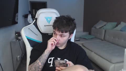 Snapshot of jayce_icestone chatting on February 8, 2025, 8:20 am Jayce online show from February 8, 2025, 8:20 am