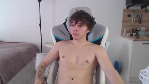 Snapshot of jayce_icestone chatting on September 18, 2025, 12:40 pm Jayce online show from September 18, 2025, 12:40 pm