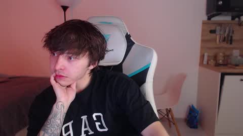 Snapshot of jayce_icestone chatting on September 25, 2025, 1:20 am Jayce online show from September 25, 2025, 1:20 am