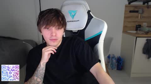 Snapshot of jayce_icestone chatting on October 4, 2025, 5:22 pm Jayce online show from October 4, 2025, 5:22 pm