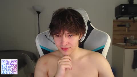 Snapshot of jayce_icestone chatting on October 6, 2025, 4:59 pm Jayce online show from October 6, 2025, 4:59 pm