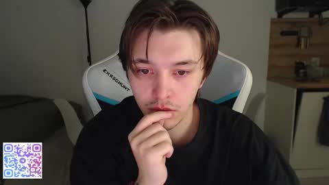 Snapshot of jayce_icestone chatting on October 22, 2025, 8:03 am Jayce online show from October 22, 2025, 8:03 am