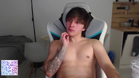 Snapshot of jayce_icestone chatting on October 28, 2025, 3:25 pm Jayce online show from October 28, 2025, 3:25 pm