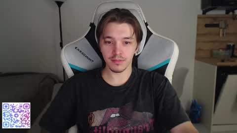 Snapshot of jayce_icestone chatting on November 6, 2025, 6:36 am Jayce online show from November 6, 2025, 6:36 am