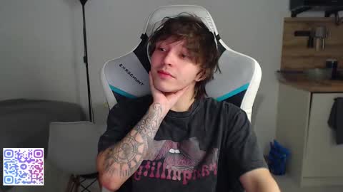 Snapshot of jayce_icestone chatting on November 16, 2025, 12:38 am Jayce online show from November 16, 2025, 12:38 am