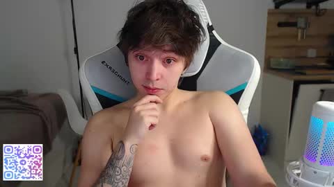 Snapshot of jayce_icestone chatting on December 4, 2025, 3:38 am Jayce online show from December 4, 2025, 3:38 am