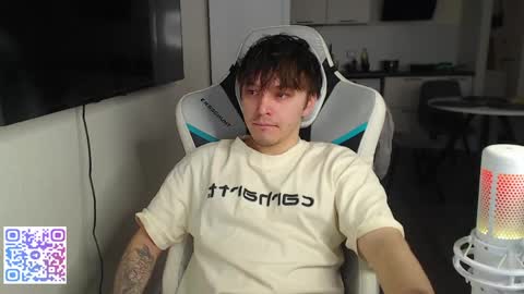 Jayce online show from April 23, 2026, 4:03 am