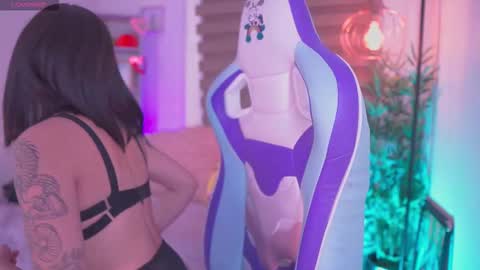 Jayen online show from September 22, 2025, 7:16 pm