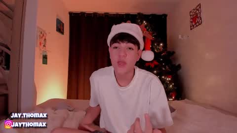 jaythomax online show from December 11, 2024, 11:21 pm