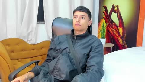 jaze_bradley online show from March 6, 2025, 11:14 am