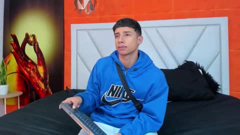 jaze_bradley online show from March 7, 2025, 11:18 am