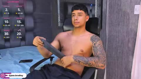 jaze_bradley online show from October 17, 2025, 11:35 am