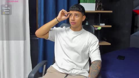 jaze_bradley online show from November 3, 2025, 11:33 am