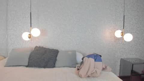 JAZLIN ANGELS online show from April 19, 2026, 6:46 am