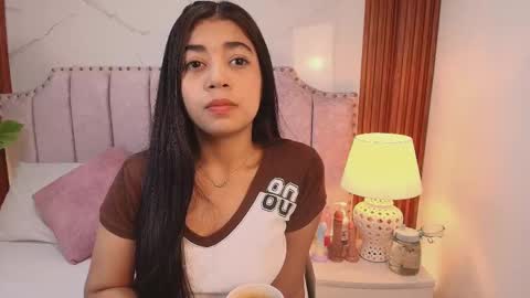 Jazmin online show from November 7, 2025, 8:31 pm