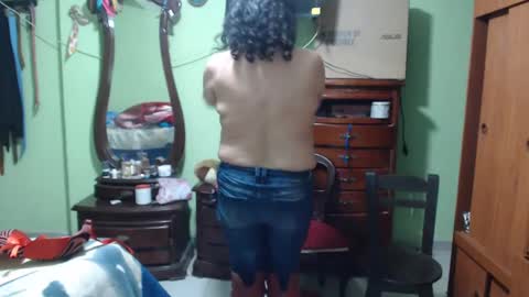 jazmim online show from January 19, 2025, 1:32 am