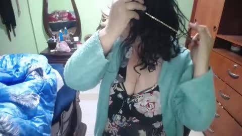 jazmim online show from January 29, 2025, 10:27 am