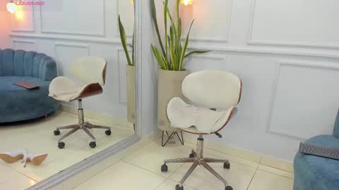 Jasmine  online show from March 8, 2025, 3:50 am