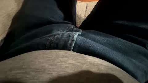 jbigbluetruck92 online show from February 19, 2025, 1:51 am