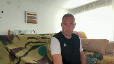 Snapshot of jblasco chatting on June 27, 2026, 9:03 am jblasco online show from June 27, 2026, 9:03 am