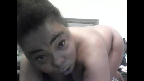 JCCaramelbarbie online show from May 17, 2026, 4:14 pm