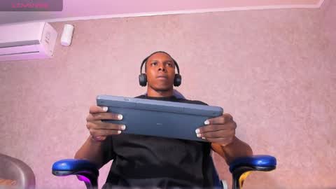 jd thebaby online show from April 23, 2026, 12:15 pm