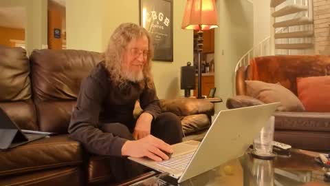 JDinEuless online show from February 1, 2025, 9:19 pm