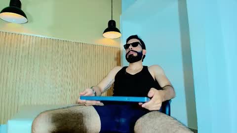 JEAN online show from March 19, 2026, 7:40 pm