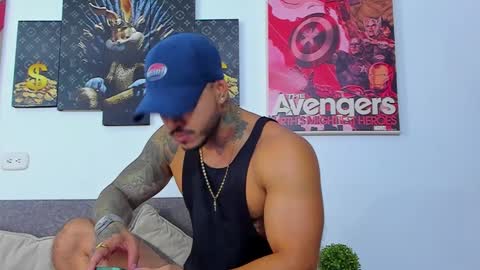 Jean  axelcrow       Modelo Independiente online show from January 15, 2025, 3:43 am