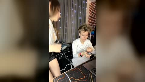 jean_wilsons online show from February 27, 2026, 12:05 pm