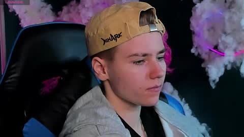 jean_wilsons online show from April 22, 2026, 11:01 am