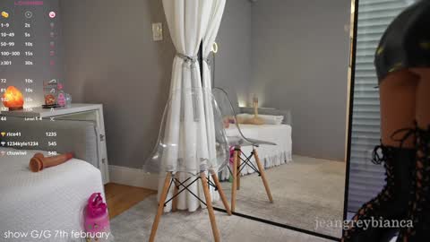 Bianca online show from February 6, 2025, 10:53 pm