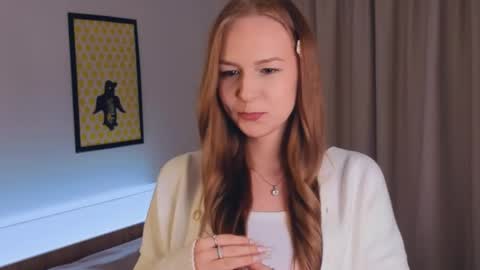 Jenny 3 online show from April 22, 2026, 8:32 pm