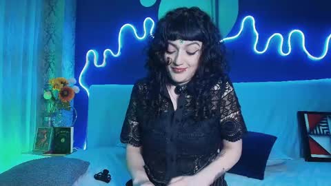 Jean online show from April 21, 2026, 1:42 am