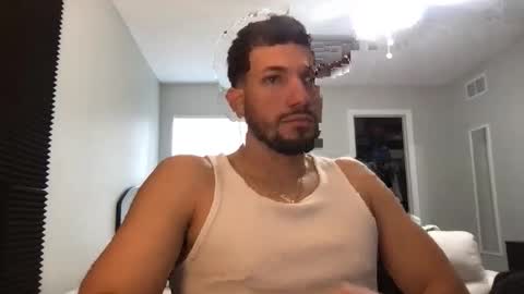 jeanwhitebianco online show from November 23, 2025, 3:56 pm