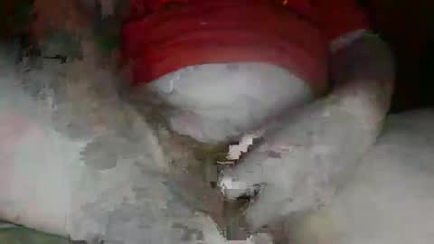 jearnold811938547 online show from December 5, 2025, 12:19 am