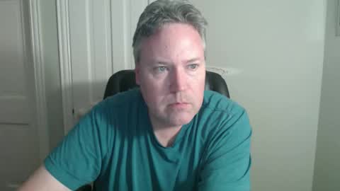 Snapshot of jeb5150 chatting on December 4, 2025, 2:43 am JE online show from December 4, 2025, 2:43 am