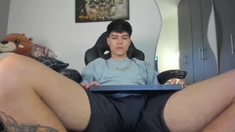 Jeanpii01 online show from April 19, 2026, 2:33 am