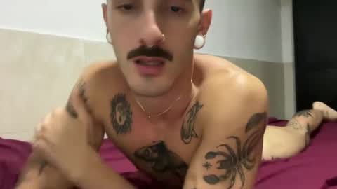 Jeff and Mugi  Independent model online show from September 30, 2025, 9:42 pm