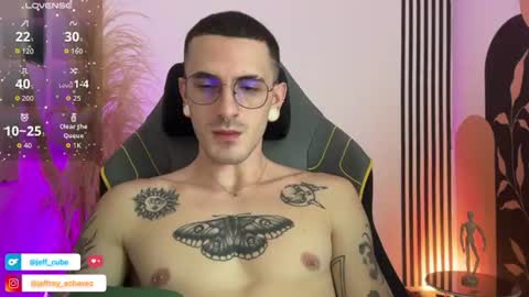 Snapshot of jeff_cube chatting on July 16, 2026, 3:07 pm Jeff and Mugi Independent model online show from July 16, 2026, 3:07 pm