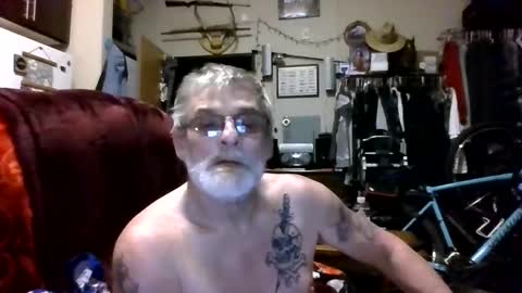 jeffbb895843 online show from April 9, 2026, 12:21 pm
