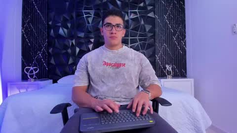 Jeff online show from October 28, 2025, 8:11 pm