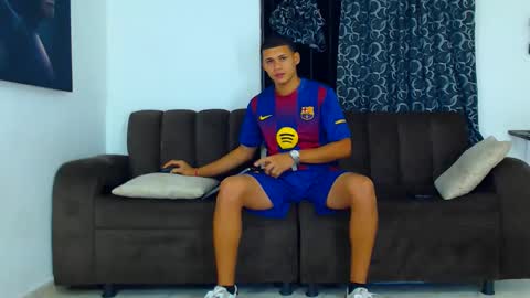 jeffer21_hot online show from November 25, 2025, 5:18 am