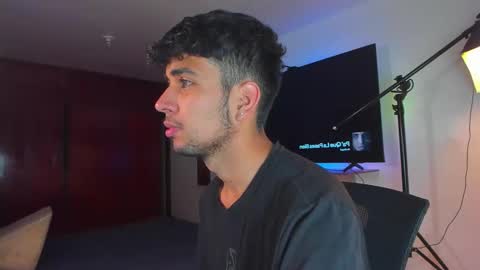 jei online show from September 26, 2025, 4:00 pm