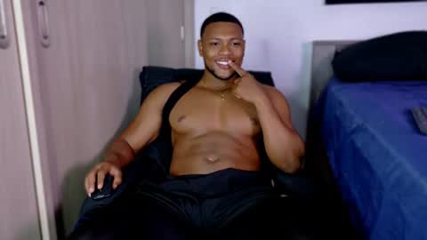 jeicowesst online show from July 20, 2026, 8:00 pm